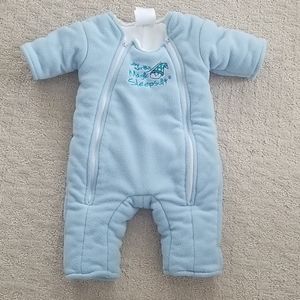 BABY MERLIN'S MAGIC SLEEPSUIT sz small